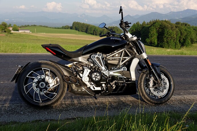 Ducati XDiavel (11)