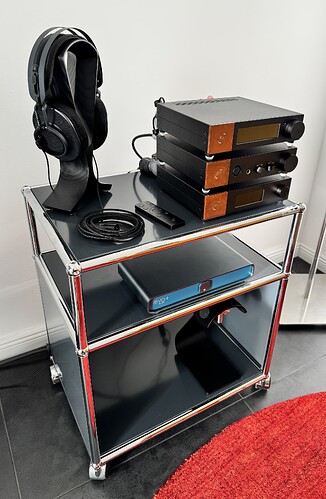 Audio Lounge 24122025C