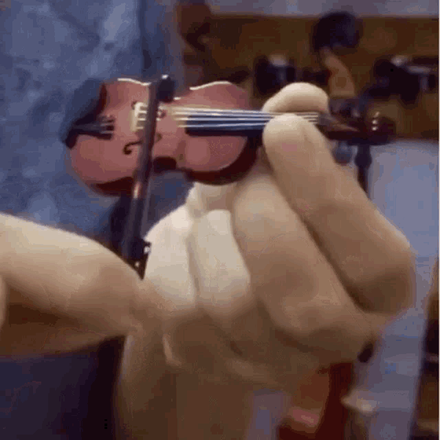 worlds-smallest-violin