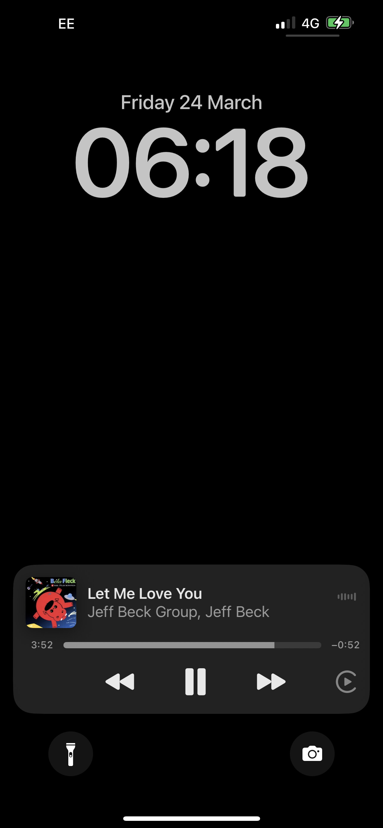 Arc/CarPlay/iPhone incorrect album artwork Support Roon Labs